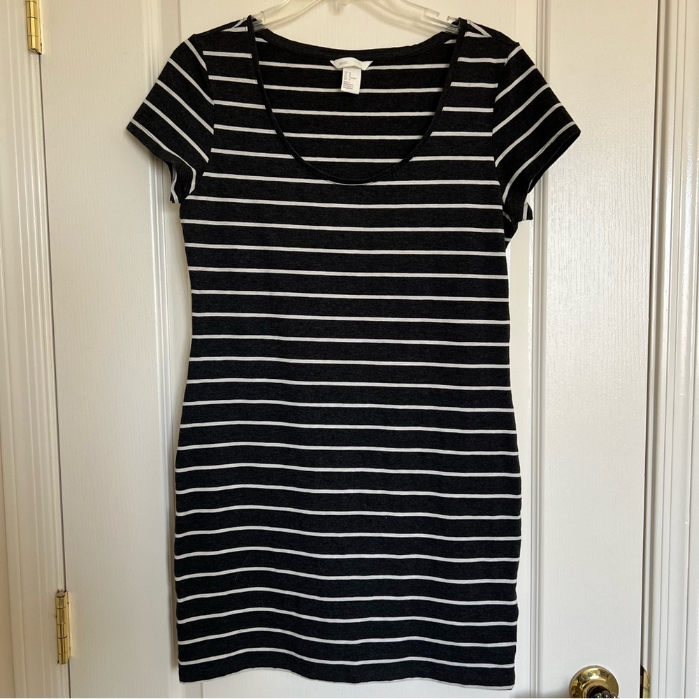 H&M Black and White Striped Mini Dress Size Medium